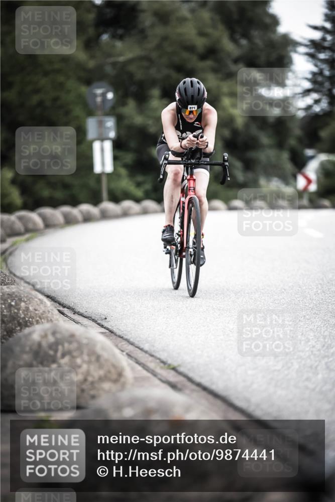 21.06.2026 - 29. Vierlanden-Triathlon H.Heesch http://msf.ph/oto/9874441 21.06.2026 12:17:14 Radfahren 636, 744, 746, 816, 871 meine-sportfotos.de