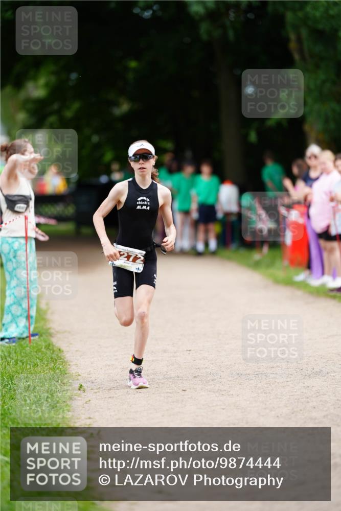 21.06.2026 - 29. Vierlanden-Triathlon LAZAROV Photography http://msf.ph/oto/9874444 21.06.2026 14:59:07 Laufen 272, 4 meine-sportfotos.de