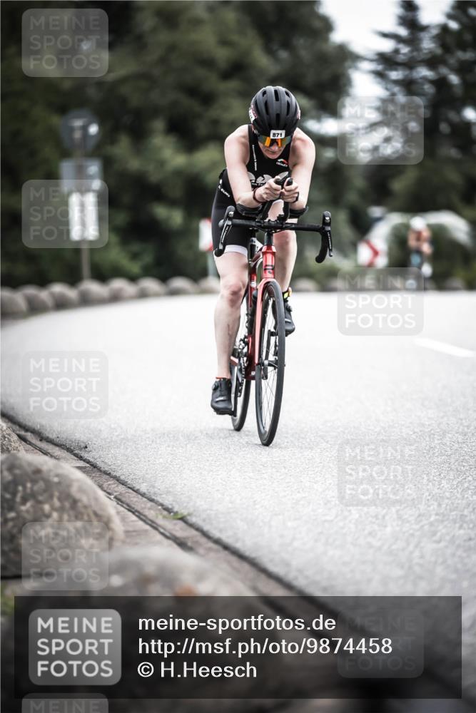 21.06.2026 - 29. Vierlanden-Triathlon H.Heesch http://msf.ph/oto/9874458 21.06.2026 12:17:14 Radfahren 636, 744, 746, 816, 871 meine-sportfotos.de
