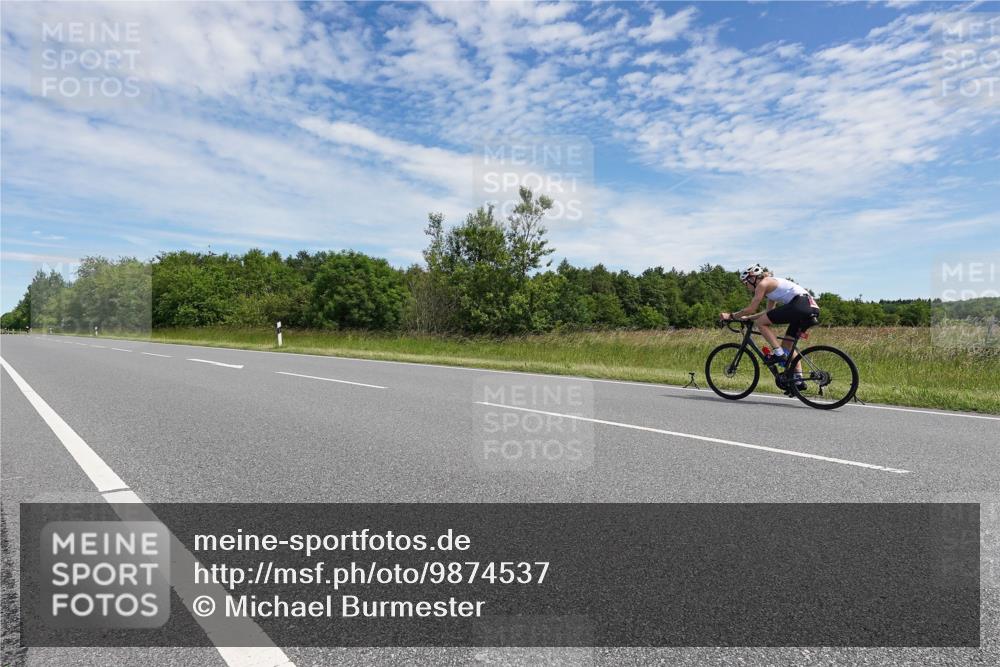 21.06.2026 - Viking Triathlon Michael Burmester http://msf.ph/oto/9874537 21.06.2026 12:51:56 Radfahren 196, 252, 617 meine-sportfotos.de