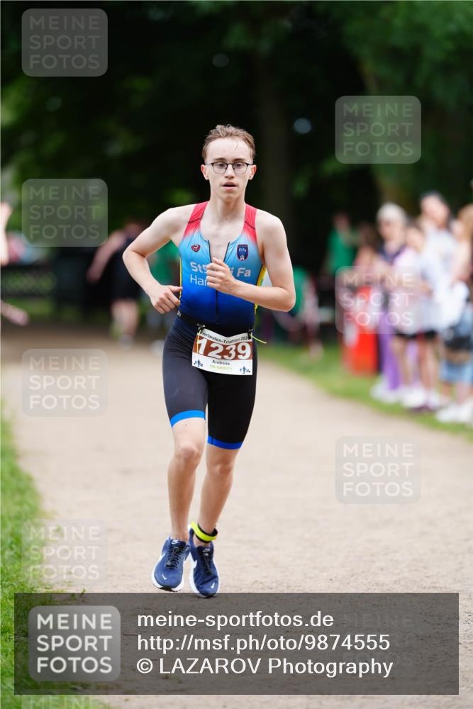 21.06.2026 - 29. Vierlanden-Triathlon LAZAROV Photography http://msf.ph/oto/9874555 21.06.2026 15:00:02 Laufen 202, 1239, 4 meine-sportfotos.de