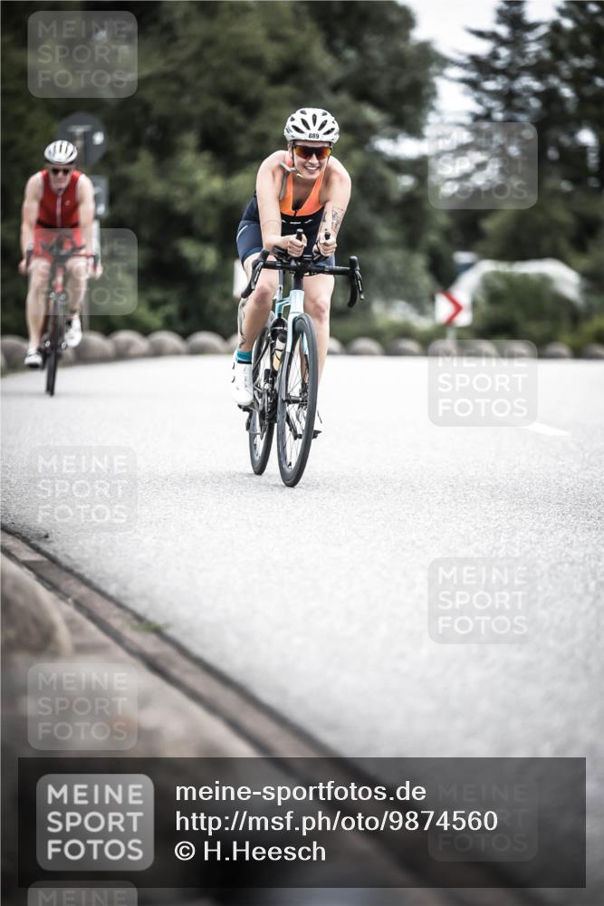21.06.2026 - 29. Vierlanden-Triathlon H.Heesch http://msf.ph/oto/9874560 21.06.2026 12:17:21 Radfahren 41, 762, 889 meine-sportfotos.de