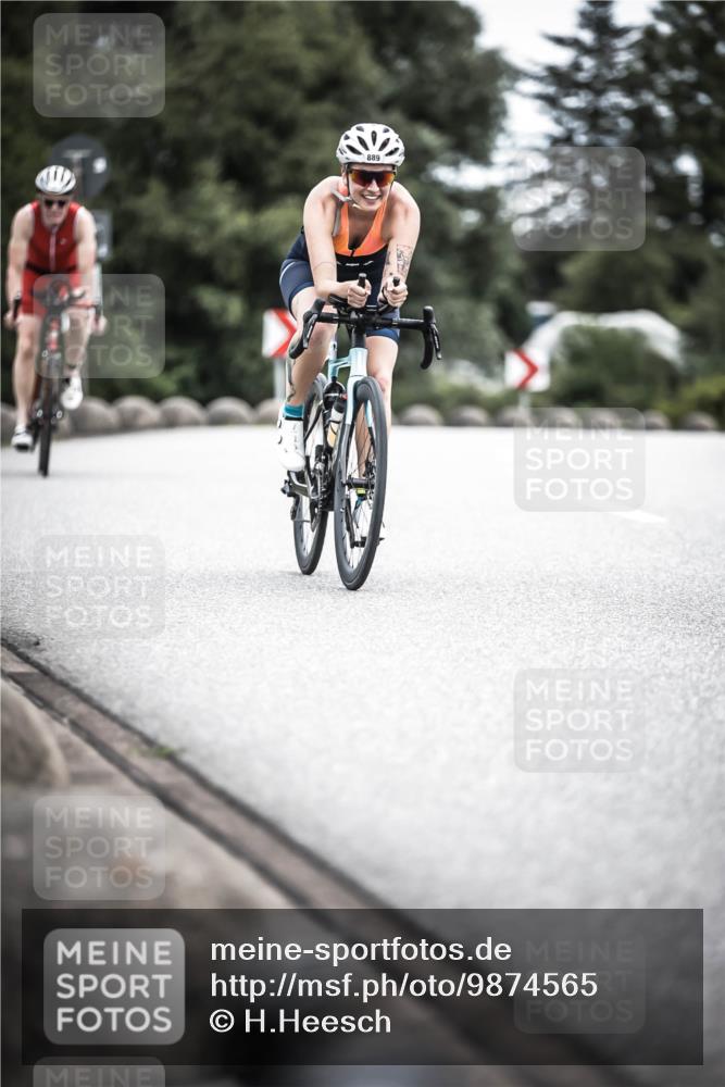 21.06.2026 - 29. Vierlanden-Triathlon H.Heesch http://msf.ph/oto/9874565 21.06.2026 12:17:21 Radfahren 41, 762, 889 meine-sportfotos.de