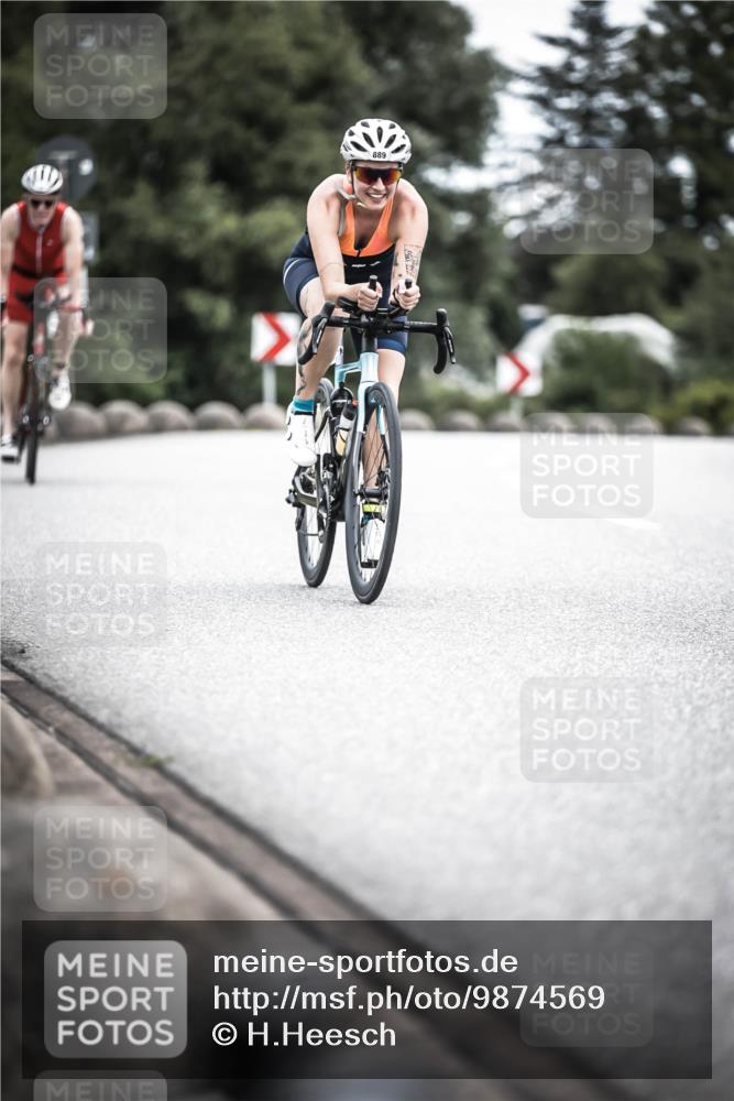21.06.2026 - 29. Vierlanden-Triathlon H.Heesch http://msf.ph/oto/9874569 21.06.2026 12:17:21 Radfahren 41, 762, 889 meine-sportfotos.de