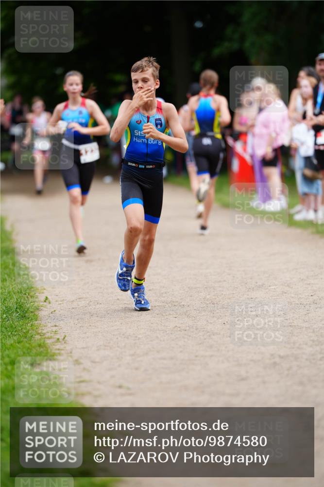 21.06.2026 - 29. Vierlanden-Triathlon LAZAROV Photography http://msf.ph/oto/9874580 21.06.2026 15:00:23 Laufen 18025, 2025 meine-sportfotos.de