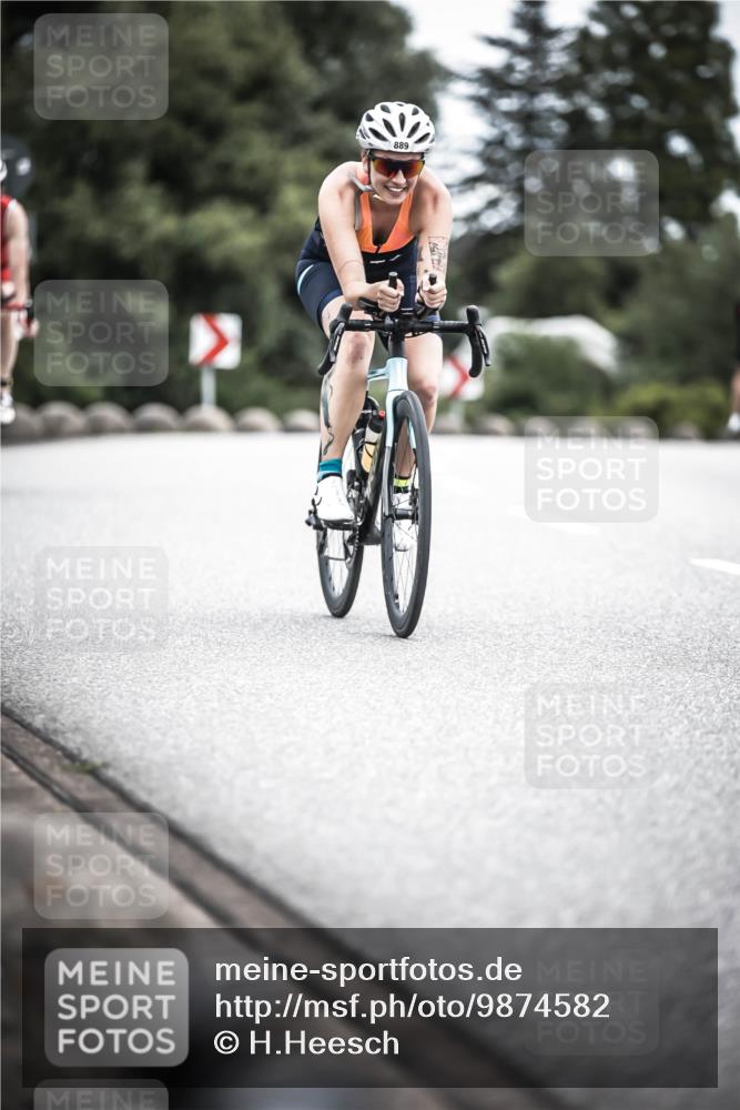 21.06.2026 - 29. Vierlanden-Triathlon H.Heesch http://msf.ph/oto/9874582 21.06.2026 12:17:22 Radfahren 41, 762, 889 meine-sportfotos.de