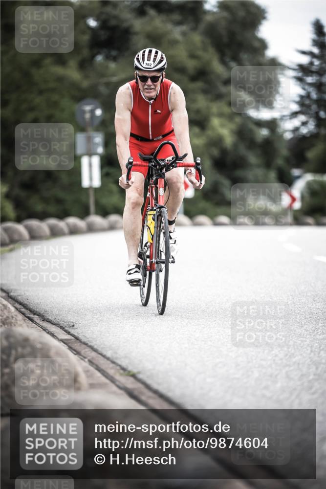 21.06.2026 - 29. Vierlanden-Triathlon H.Heesch http://msf.ph/oto/9874604 21.06.2026 12:17:23 Radfahren 41, 762, 889 meine-sportfotos.de