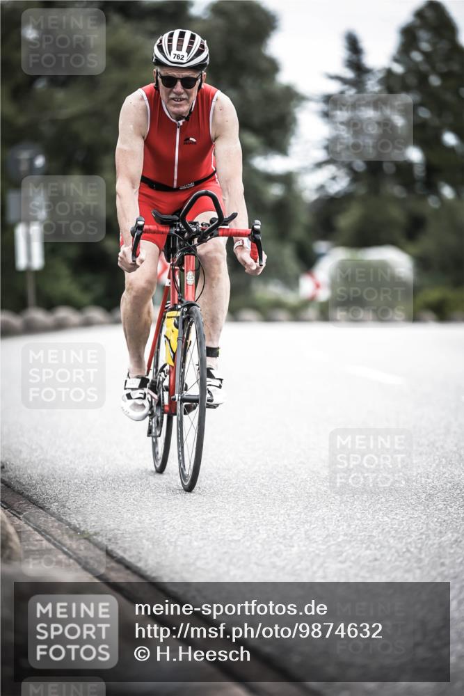 21.06.2026 - 29. Vierlanden-Triathlon H.Heesch http://msf.ph/oto/9874632 21.06.2026 12:17:24 Radfahren 41, 762, 889 meine-sportfotos.de