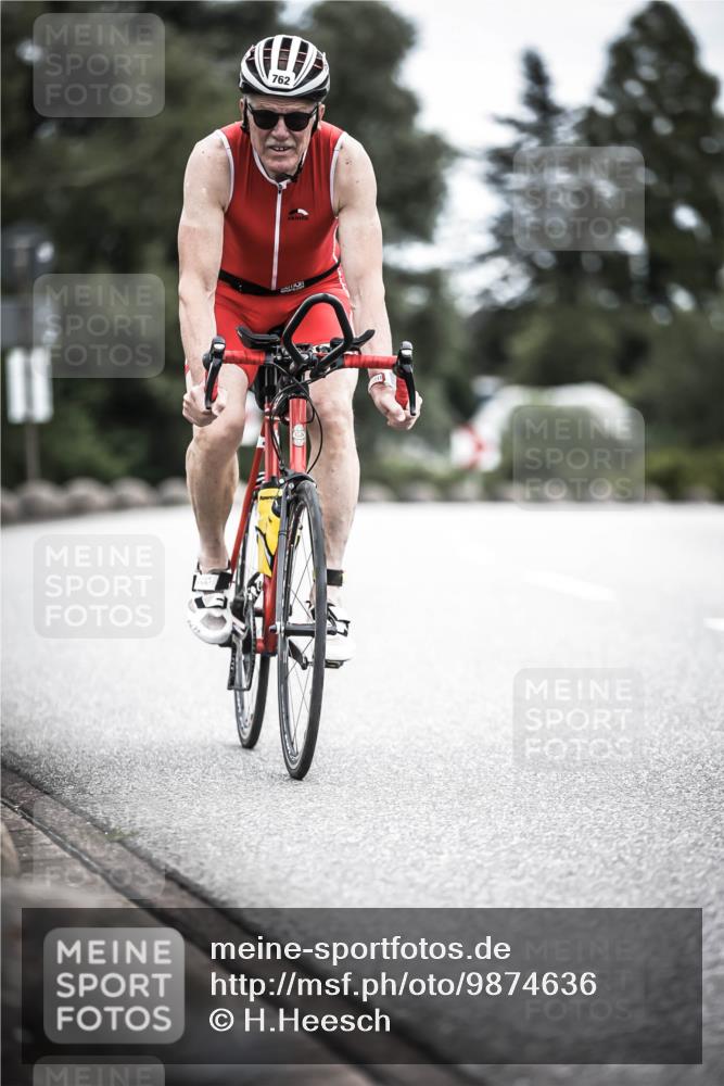 21.06.2026 - 29. Vierlanden-Triathlon H.Heesch http://msf.ph/oto/9874636 21.06.2026 12:17:24 Radfahren 41, 762, 889 meine-sportfotos.de