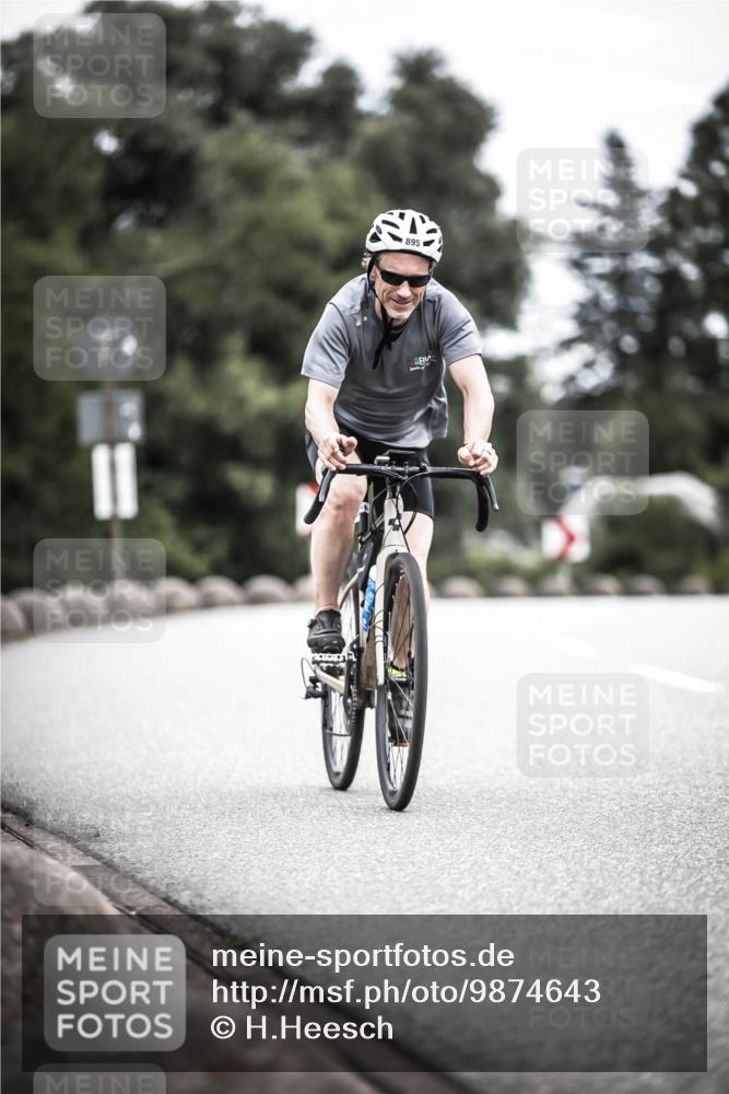 21.06.2026 - 29. Vierlanden-Triathlon H.Heesch http://msf.ph/oto/9874643 21.06.2026 12:17:41 Radfahren 641, 751, 877, 895 meine-sportfotos.de