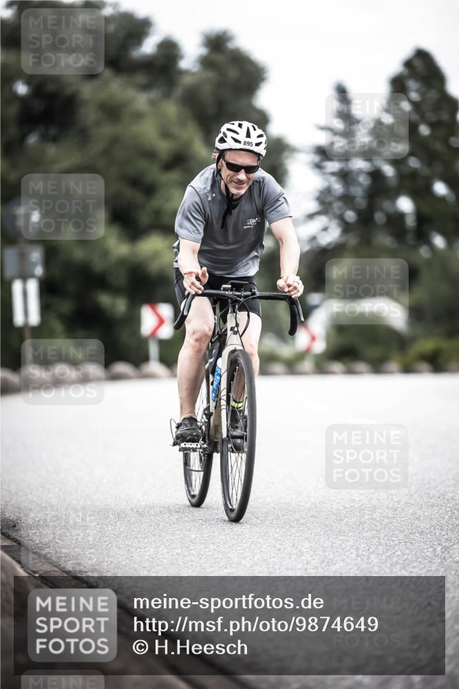 21.06.2026 - 29. Vierlanden-Triathlon H.Heesch http://msf.ph/oto/9874649 21.06.2026 12:17:41 Radfahren 641, 751, 877, 895 meine-sportfotos.de
