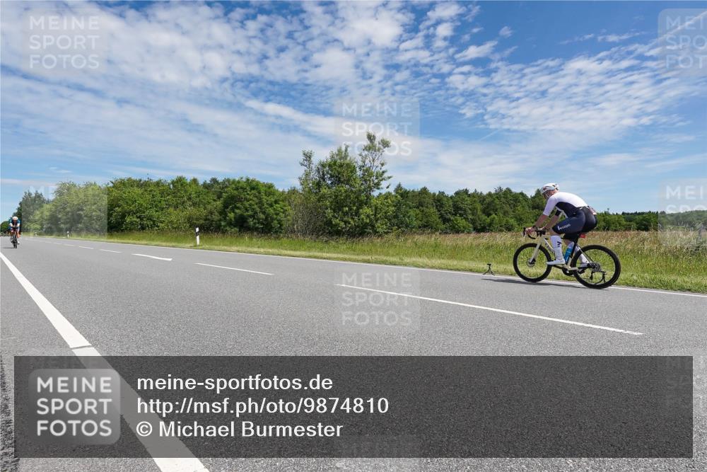 21.06.2026 - Viking Triathlon Michael Burmester http://msf.ph/oto/9874810 21.06.2026 12:54:46 Radfahren 289, 331, 658, 663 meine-sportfotos.de