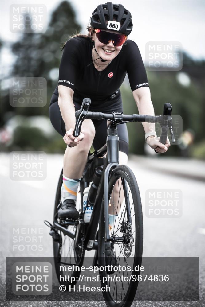 21.06.2026 - 29. Vierlanden-Triathlon H.Heesch http://msf.ph/oto/9874836 21.06.2026 12:18:14 Radfahren 276, 821, 838, 860 meine-sportfotos.de