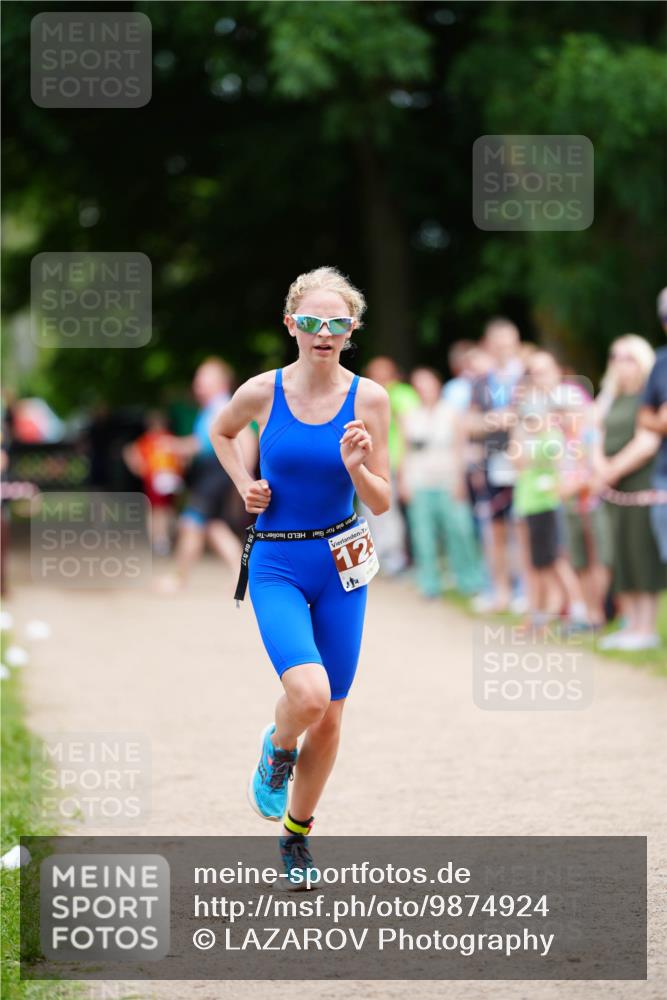 21.06.2026 - 29. Vierlanden-Triathlon LAZAROV Photography http://msf.ph/oto/9874924 21.06.2026 15:09:44 Laufen 12 meine-sportfotos.de