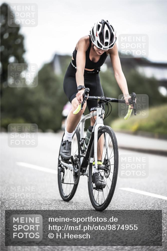 21.06.2026 - 29. Vierlanden-Triathlon H.Heesch http://msf.ph/oto/9874955 21.06.2026 12:18:26 Radfahren 813, 865 meine-sportfotos.de
