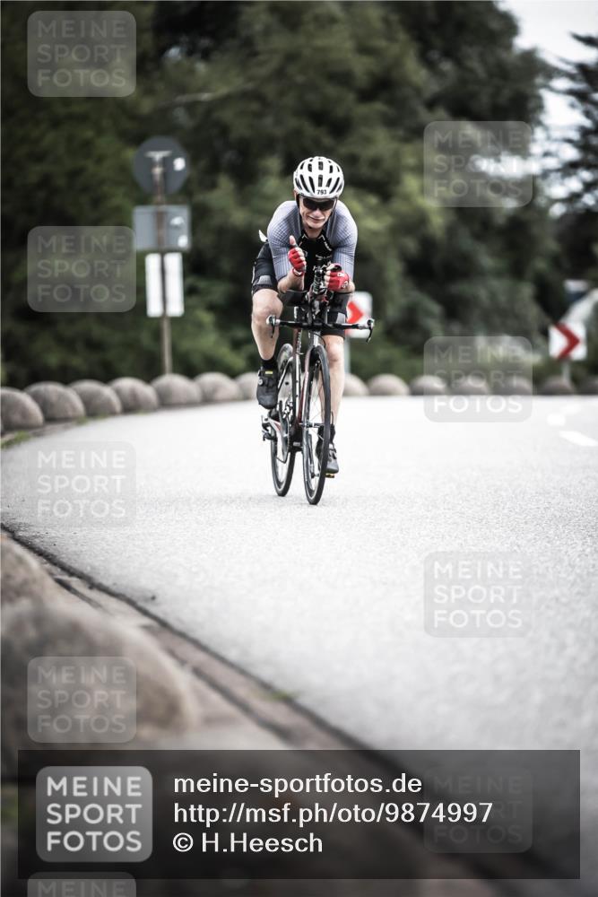 21.06.2026 - 29. Vierlanden-Triathlon H.Heesch http://msf.ph/oto/9874997 21.06.2026 12:19:31 Radfahren 649, 793 meine-sportfotos.de
