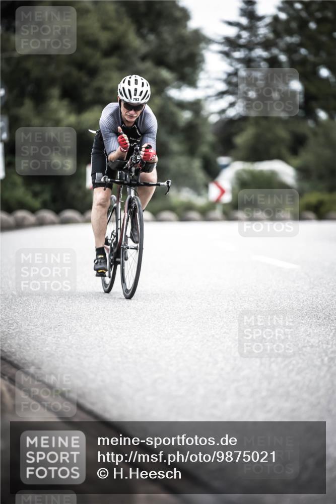 21.06.2026 - 29. Vierlanden-Triathlon H.Heesch http://msf.ph/oto/9875021 21.06.2026 12:19:31 Radfahren 649, 793 meine-sportfotos.de