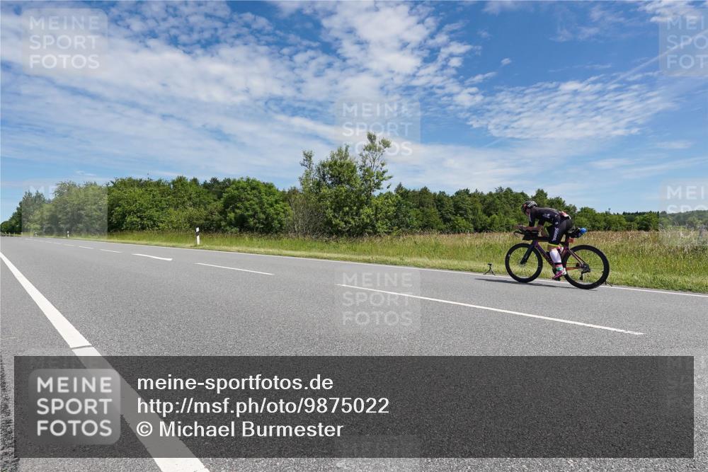 21.06.2026 - Viking Triathlon Michael Burmester http://msf.ph/oto/9875022 21.06.2026 12:57:49 Radfahren 77, 77, 88, 141, 199, 301, 304, 497, 513, 559, 571 meine-sportfotos.de