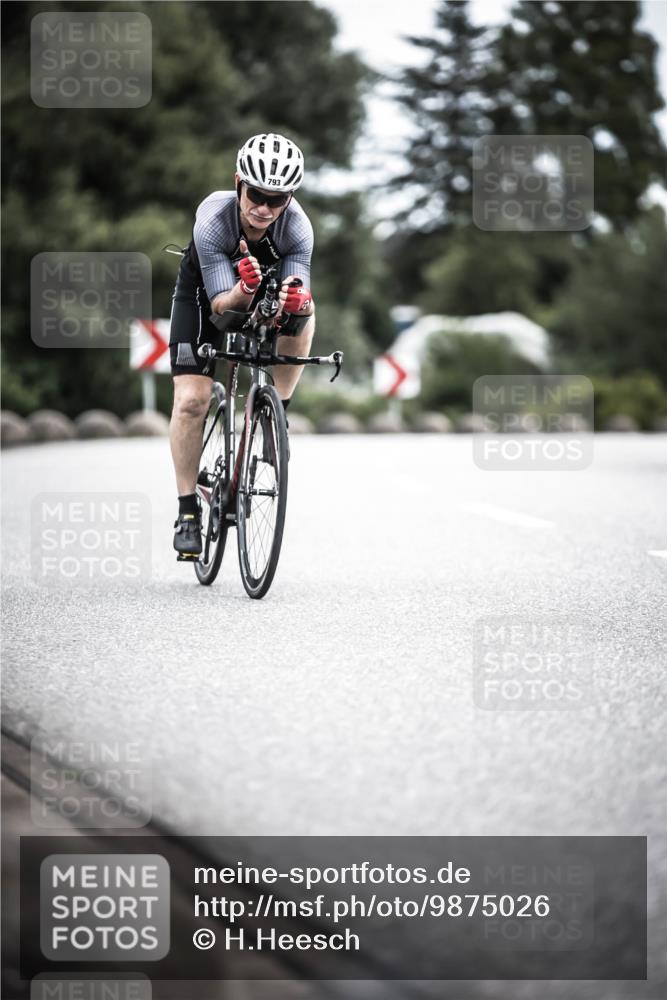 21.06.2026 - 29. Vierlanden-Triathlon H.Heesch http://msf.ph/oto/9875026 21.06.2026 12:19:32 Radfahren 649, 793 meine-sportfotos.de