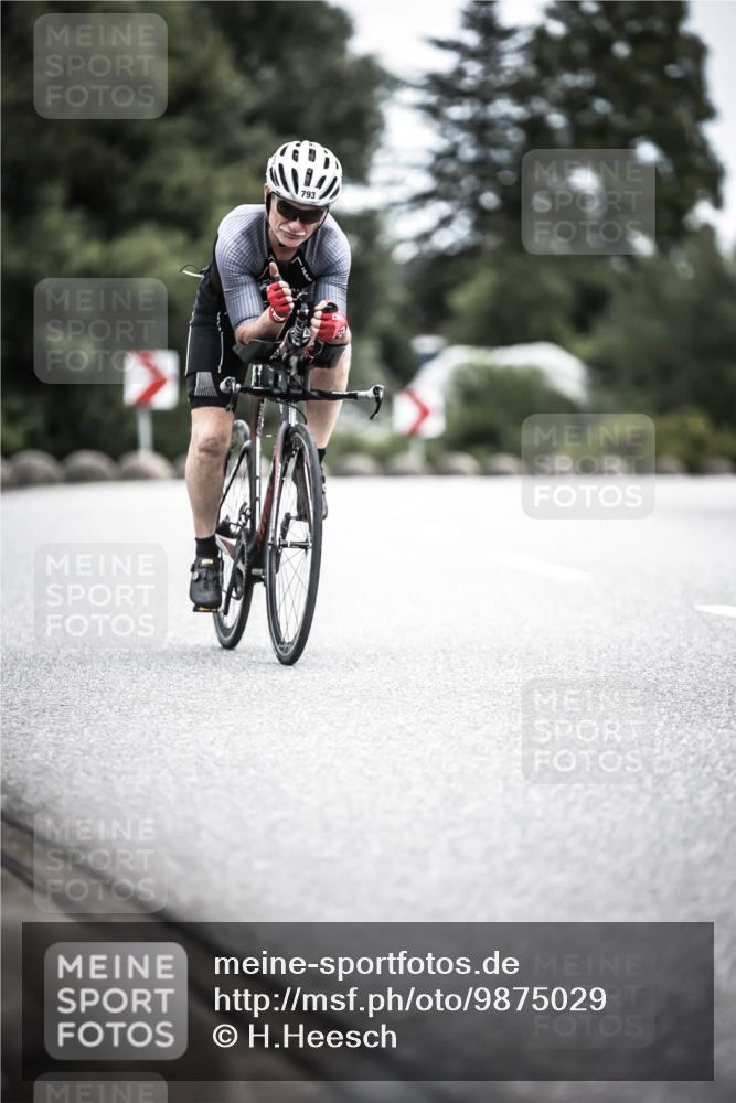 21.06.2026 - 29. Vierlanden-Triathlon H.Heesch http://msf.ph/oto/9875029 21.06.2026 12:19:32 Radfahren 649, 793 meine-sportfotos.de