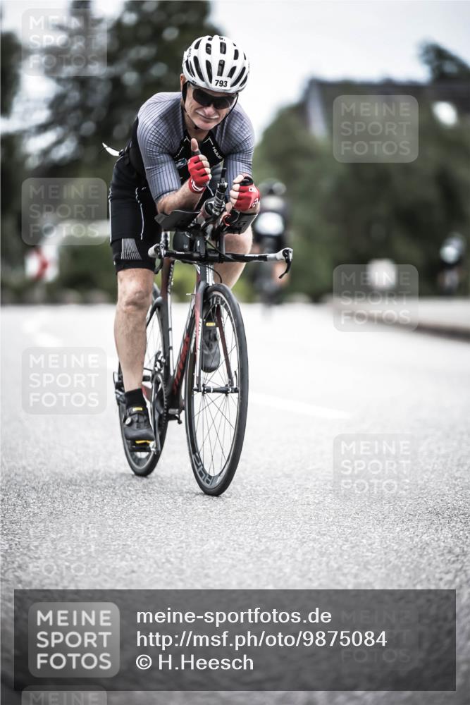 21.06.2026 - 29. Vierlanden-Triathlon H.Heesch http://msf.ph/oto/9875084 21.06.2026 12:19:32 Radfahren 649, 793 meine-sportfotos.de