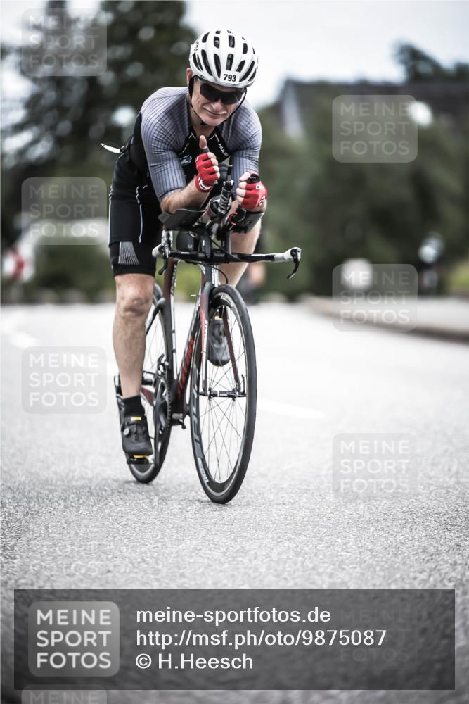 21.06.2026 - 29. Vierlanden-Triathlon H.Heesch http://msf.ph/oto/9875087 21.06.2026 12:19:32 Radfahren 649, 793 meine-sportfotos.de