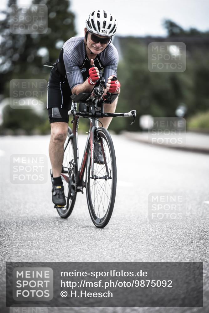 21.06.2026 - 29. Vierlanden-Triathlon H.Heesch http://msf.ph/oto/9875092 21.06.2026 12:19:32 Radfahren 649, 793 meine-sportfotos.de