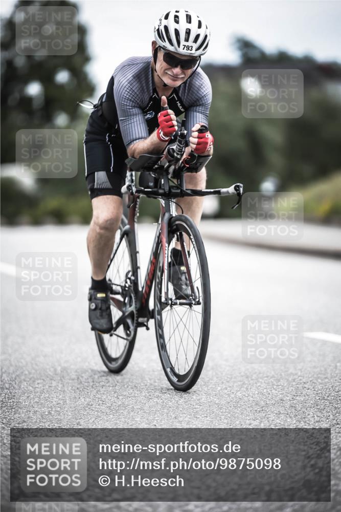 21.06.2026 - 29. Vierlanden-Triathlon H.Heesch http://msf.ph/oto/9875098 21.06.2026 12:19:32 Radfahren 649, 793 meine-sportfotos.de