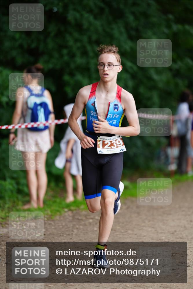 21.06.2026 - 29. Vierlanden-Triathlon LAZAROV Photography http://msf.ph/oto/9875171 21.06.2026 15:11:44 Laufen 202, 1239 meine-sportfotos.de