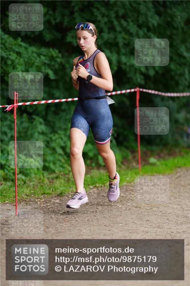 21.06.2026 - 29. Vierlanden-Triathlon LAZAROV Photography http://msf.ph/oto/9875179 21.06.2026 15:11:54 Laufen  meine-sportfotos.de
