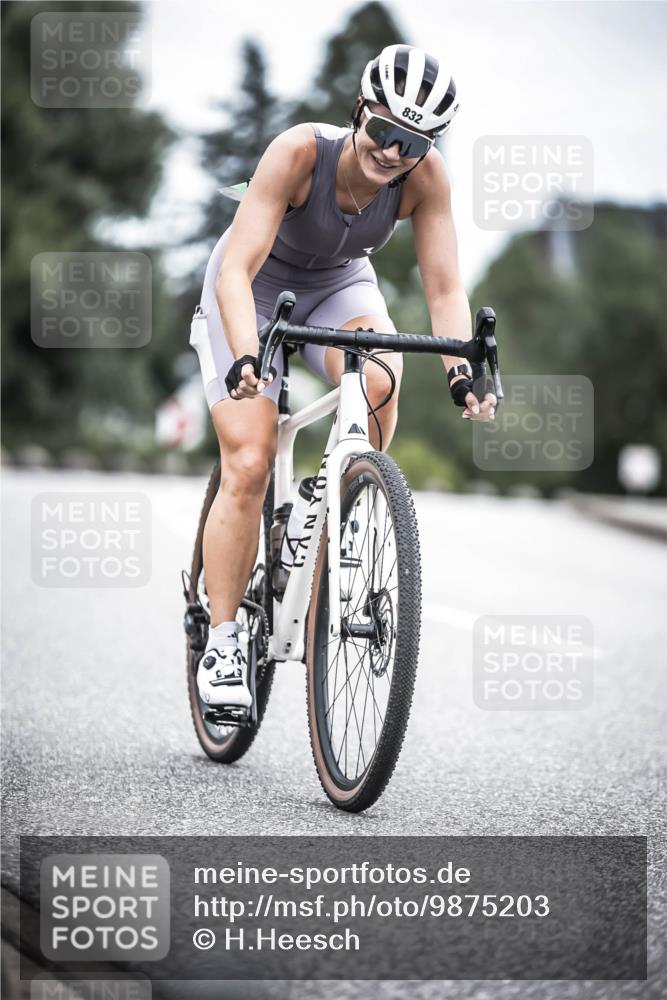 21.06.2026 - 29. Vierlanden-Triathlon H.Heesch http://msf.ph/oto/9875203 21.06.2026 12:19:51 Radfahren 731, 807, 832 meine-sportfotos.de