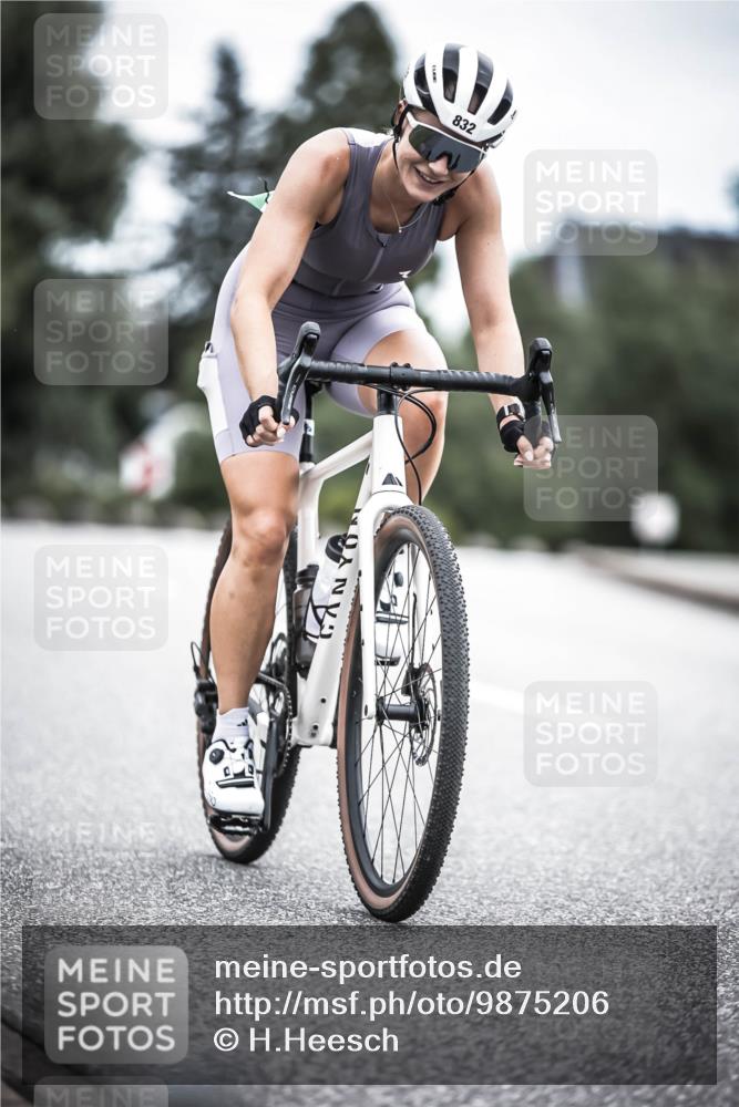 21.06.2026 - 29. Vierlanden-Triathlon H.Heesch http://msf.ph/oto/9875206 21.06.2026 12:19:51 Radfahren 731, 807, 832 meine-sportfotos.de