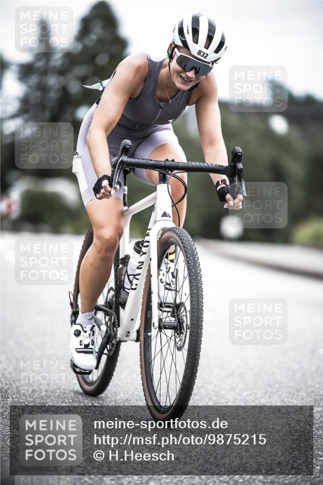 21.06.2026 - 29. Vierlanden-Triathlon H.Heesch http://msf.ph/oto/9875215 21.06.2026 12:19:51 Radfahren 731, 807, 832 meine-sportfotos.de