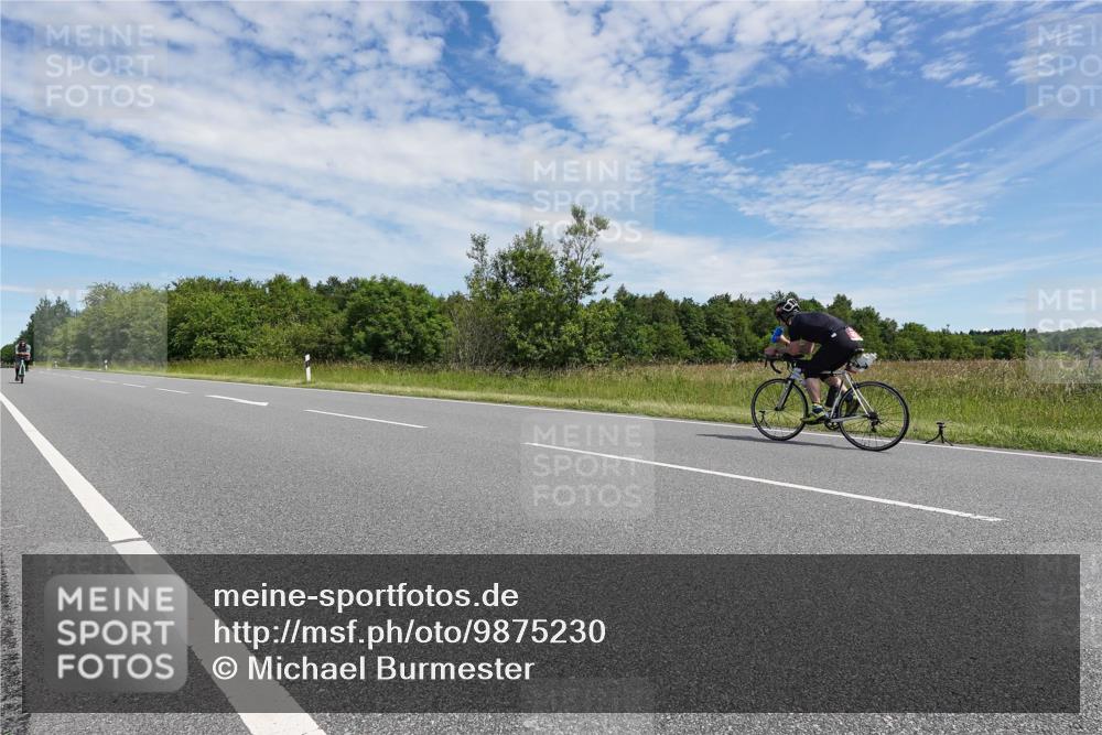 21.06.2026 - Viking Triathlon Michael Burmester http://msf.ph/oto/9875230 21.06.2026 13:01:27 Radfahren 283, 307 meine-sportfotos.de