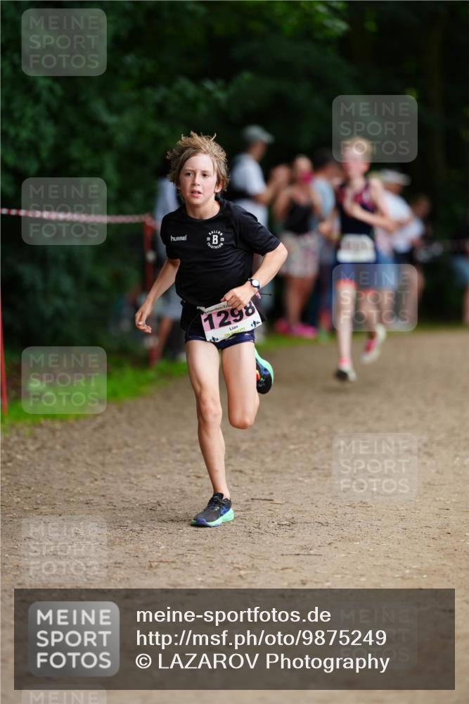 21.06.2026 - 29. Vierlanden-Triathlon LAZAROV Photography http://msf.ph/oto/9875249 21.06.2026 15:12:31 Laufen 1298 meine-sportfotos.de