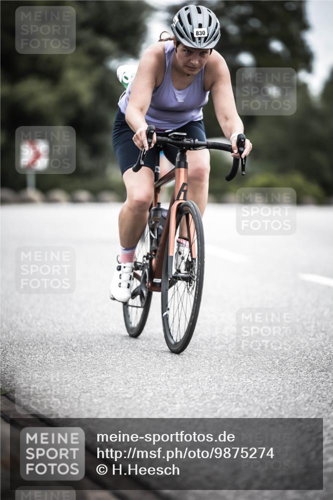 21.06.2026 - 29. Vierlanden-Triathlon H.Heesch http://msf.ph/oto/9875274 21.06.2026 12:20:45 Radfahren 830, 853 meine-sportfotos.de