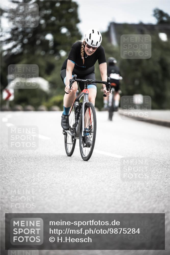 21.06.2026 - 29. Vierlanden-Triathlon H.Heesch http://msf.ph/oto/9875284 21.06.2026 12:20:46 Radfahren 830, 853 meine-sportfotos.de