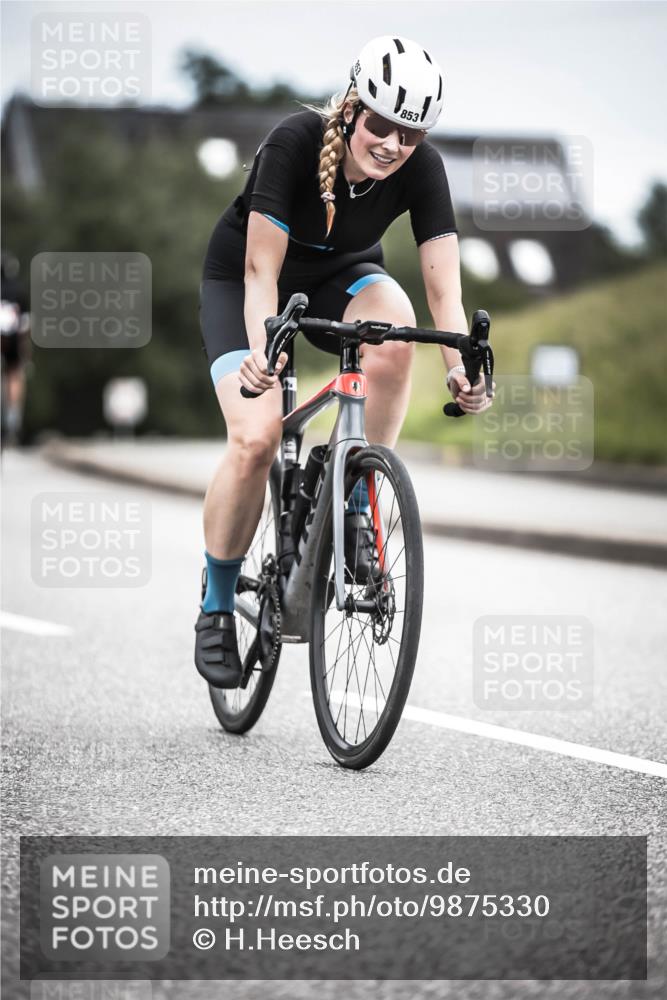 21.06.2026 - 29. Vierlanden-Triathlon H.Heesch http://msf.ph/oto/9875330 21.06.2026 12:20:47 Radfahren 830, 853 meine-sportfotos.de