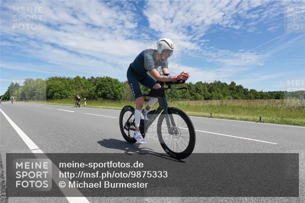 21.06.2026 - Viking Triathlon Michael Burmester http://msf.ph/oto/9875333 21.06.2026 13:03:58 Radfahren 61, 209, 498, 609 meine-sportfotos.de