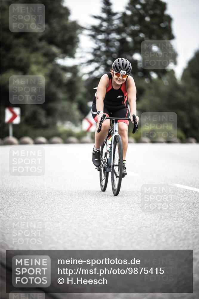 21.06.2026 - 29. Vierlanden-Triathlon H.Heesch http://msf.ph/oto/9875415 21.06.2026 12:22:09 Radfahren 687, 836, 841, 850 meine-sportfotos.de