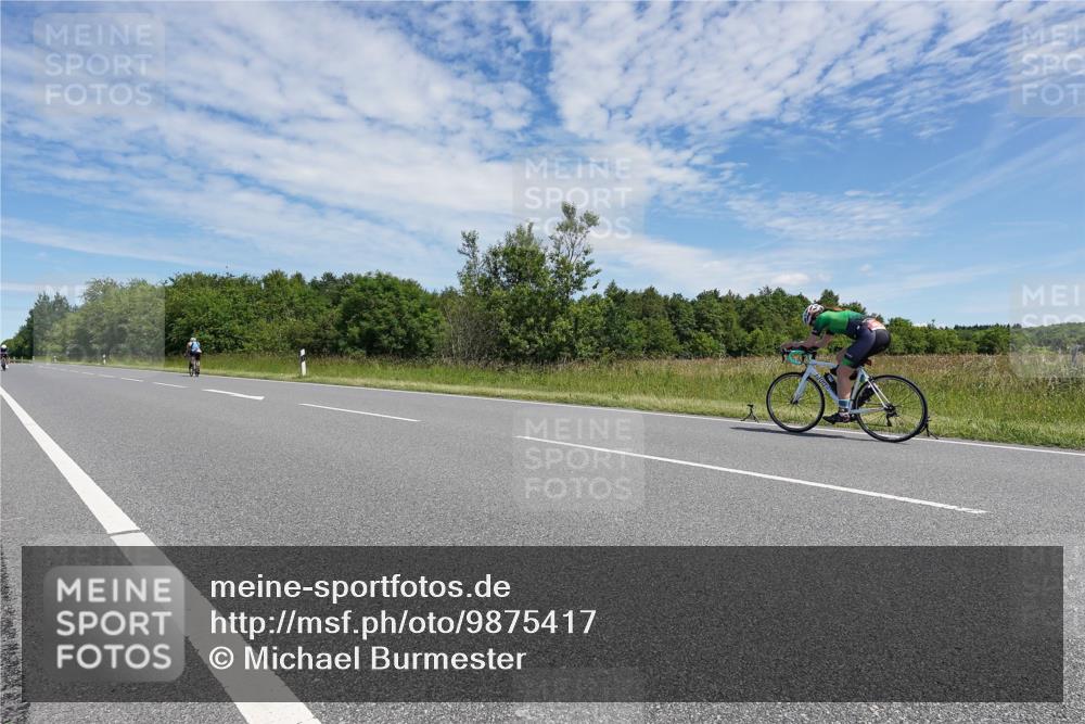 21.06.2026 - Viking Triathlon Michael Burmester http://msf.ph/oto/9875417 21.06.2026 13:06:34 Radfahren 222, 233, 253, 264, 374, 516, 523 meine-sportfotos.de