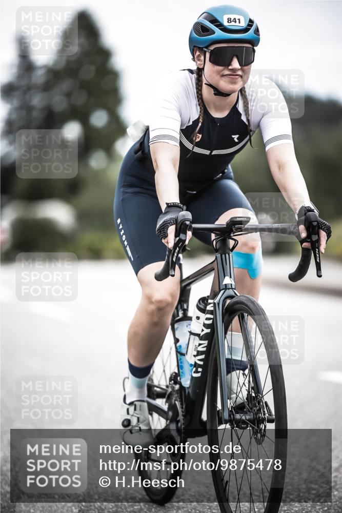 21.06.2026 - 29. Vierlanden-Triathlon H.Heesch http://msf.ph/oto/9875478 21.06.2026 12:22:11 Radfahren 687, 737, 841, 850 meine-sportfotos.de