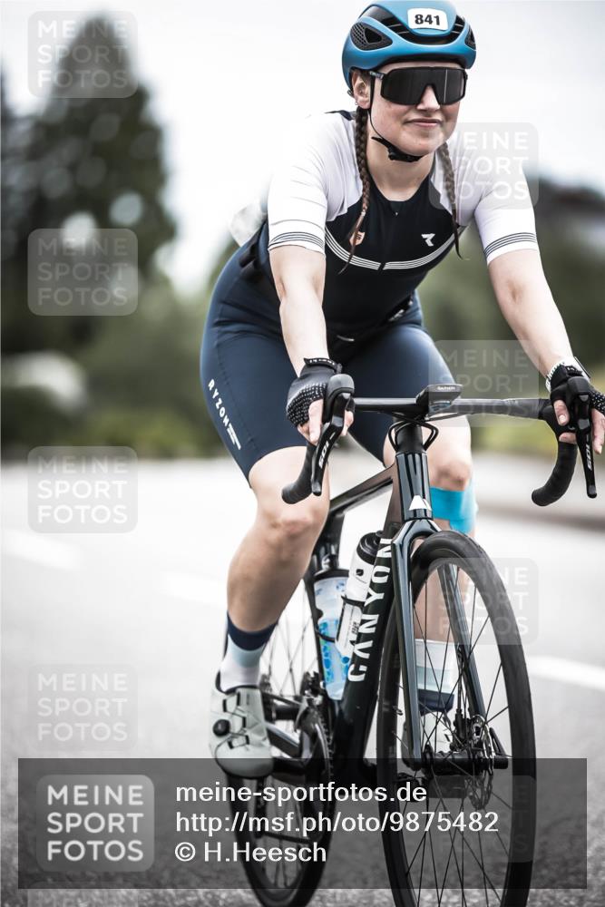 21.06.2026 - 29. Vierlanden-Triathlon H.Heesch http://msf.ph/oto/9875482 21.06.2026 12:22:11 Radfahren 687, 737, 841, 850 meine-sportfotos.de