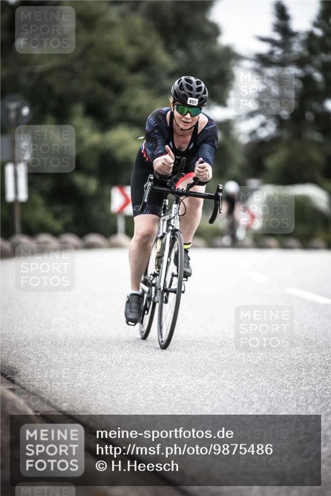 21.06.2026 - 29. Vierlanden-Triathlon H.Heesch http://msf.ph/oto/9875486 21.06.2026 12:23:12 Radfahren 851 meine-sportfotos.de