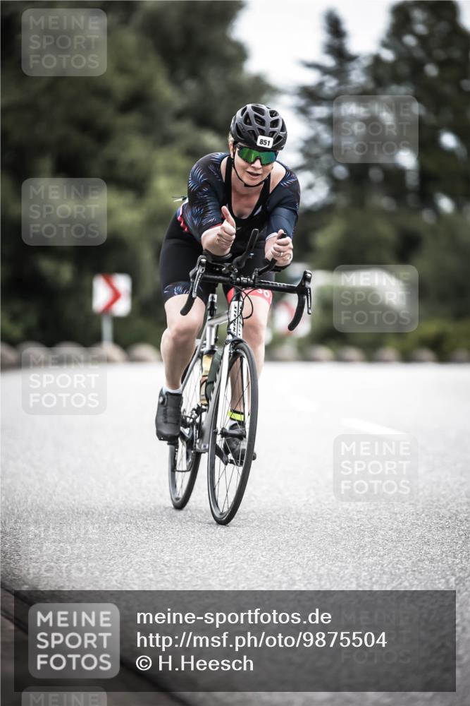 21.06.2026 - 29. Vierlanden-Triathlon H.Heesch http://msf.ph/oto/9875504 21.06.2026 12:23:12 Radfahren 851 meine-sportfotos.de