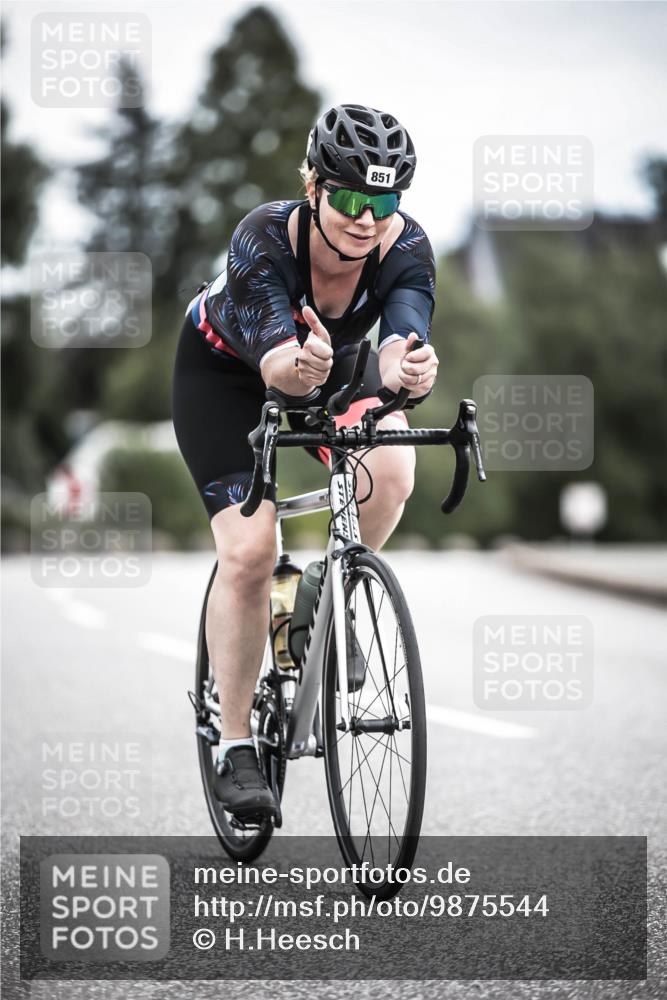 21.06.2026 - 29. Vierlanden-Triathlon H.Heesch http://msf.ph/oto/9875544 21.06.2026 12:23:12 Radfahren 851 meine-sportfotos.de