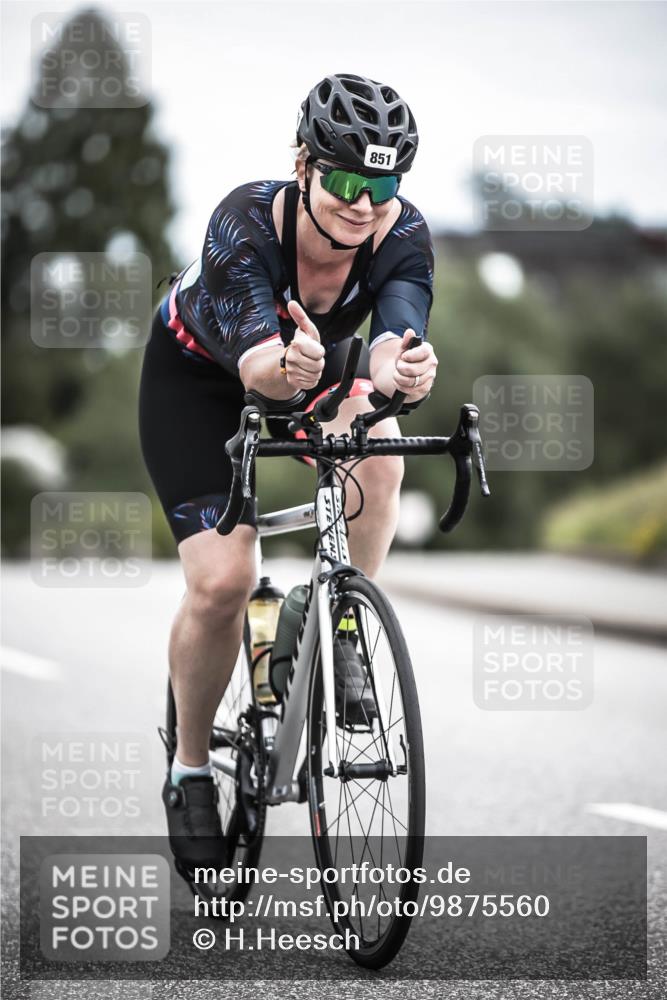 21.06.2026 - 29. Vierlanden-Triathlon H.Heesch http://msf.ph/oto/9875560 21.06.2026 12:23:12 Radfahren 851 meine-sportfotos.de