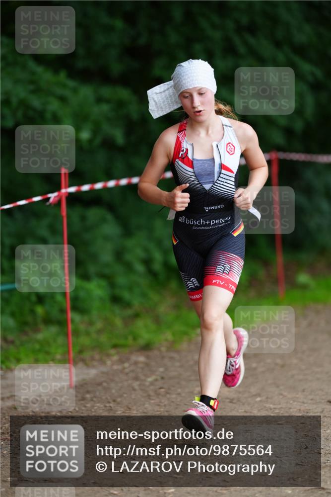 21.06.2026 - 29. Vierlanden-Triathlon LAZAROV Photography http://msf.ph/oto/9875564 21.06.2026 15:14:27 Laufen  meine-sportfotos.de