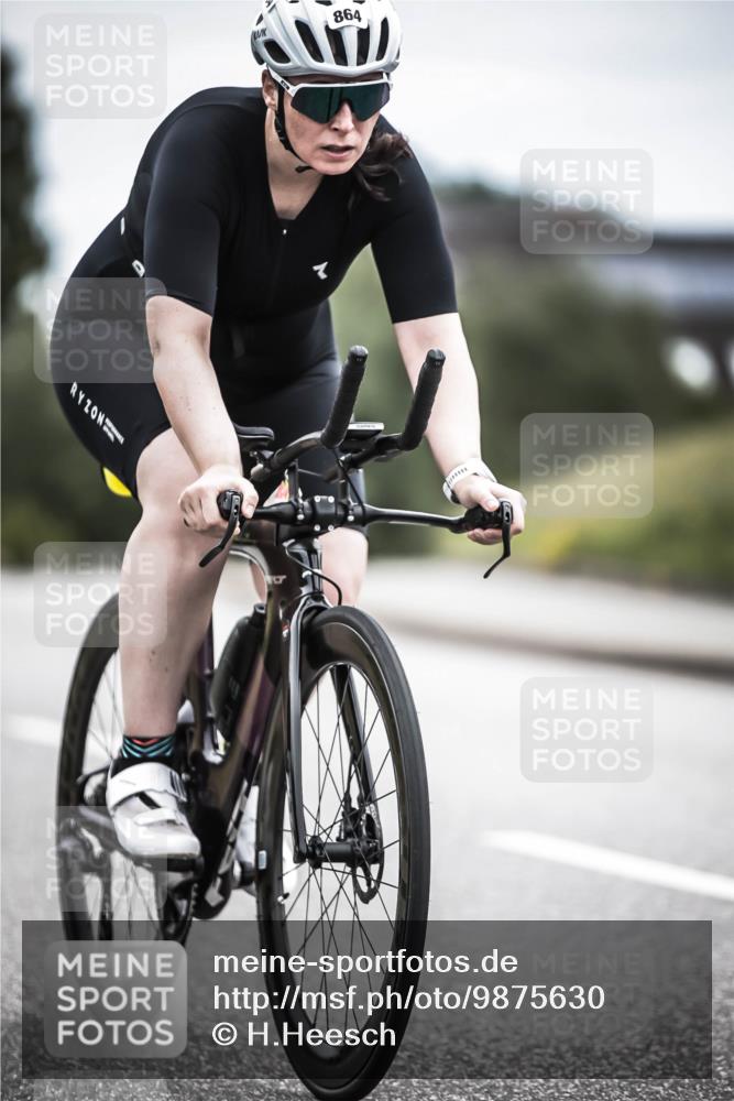 21.06.2026 - 29. Vierlanden-Triathlon H.Heesch http://msf.ph/oto/9875630 21.06.2026 12:23:20 Radfahren 864 meine-sportfotos.de