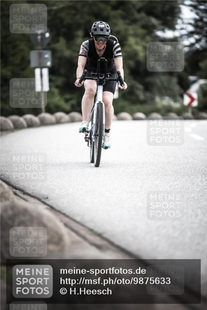 21.06.2026 - 29. Vierlanden-Triathlon H.Heesch http://msf.ph/oto/9875633 21.06.2026 12:24:00 Radfahren 720, 780, 855 meine-sportfotos.de